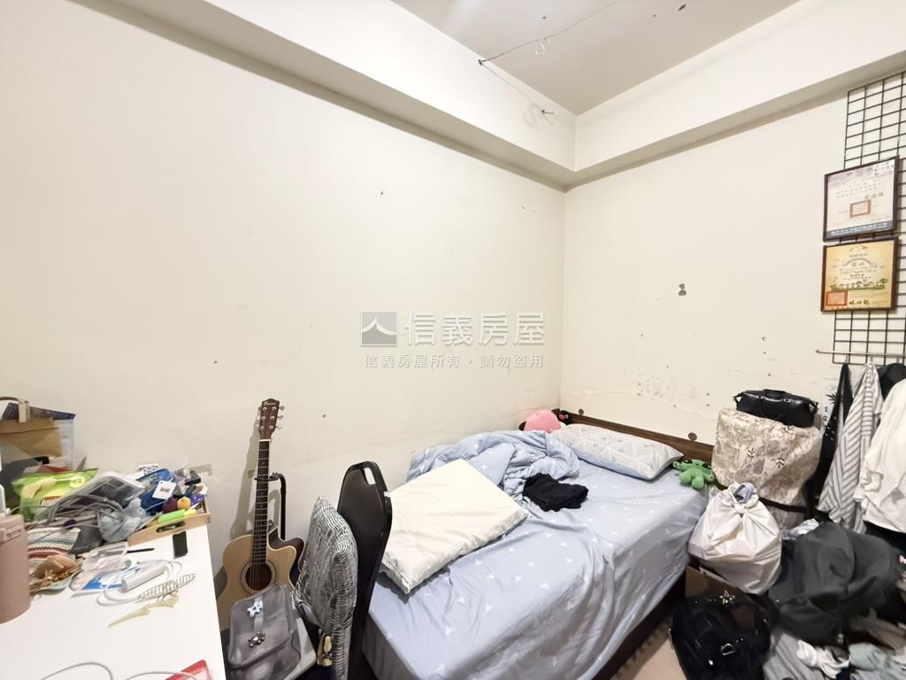 近民俗公園一樓三房寓房屋室內格局與周邊環境