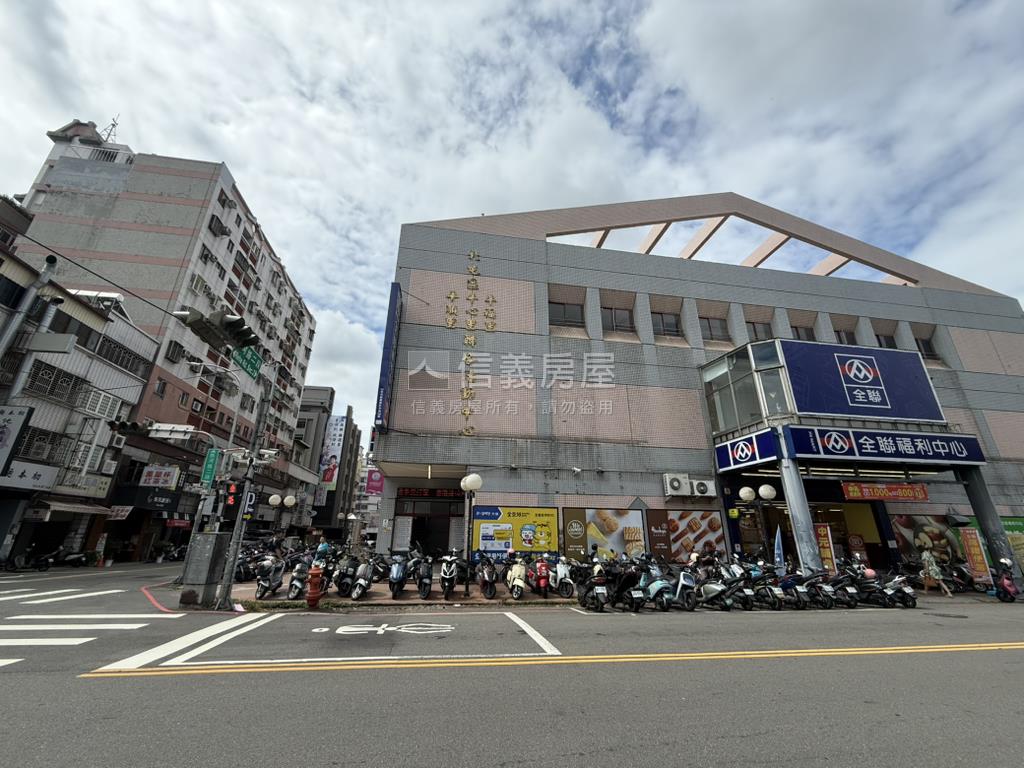 近民俗公園一樓三房寓房屋室內格局與周邊環境