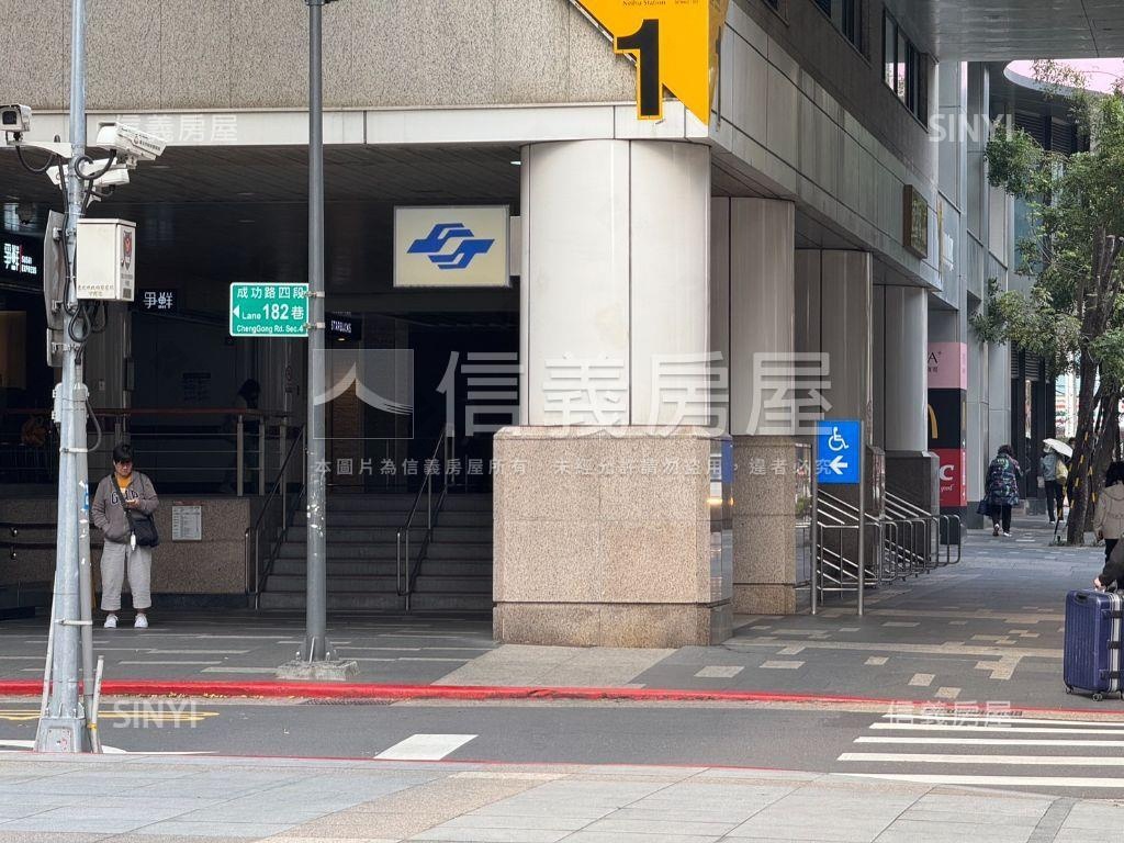 內湖站ＳＲＣ指標高樓豪邸房屋室內格局與周邊環境