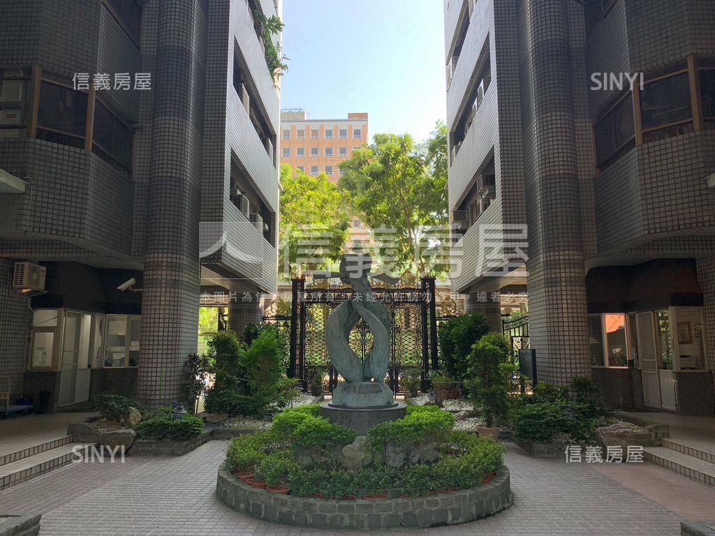 莎士比亞名邸雙龍學區設籍房屋室內格局與周邊環境