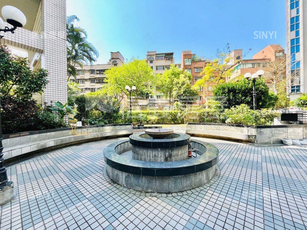 新接♬富比世♬稀有大露台房屋室內格局與周邊環境