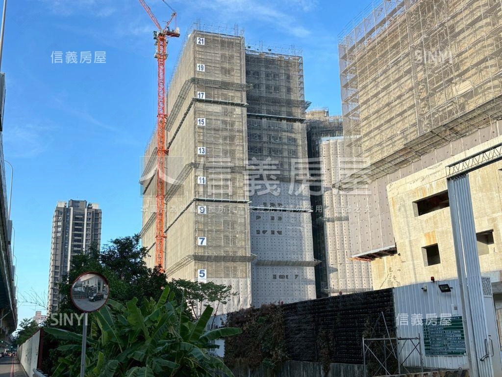 全坤峰碩次頂景觀二房車位房屋室內格局與周邊環境