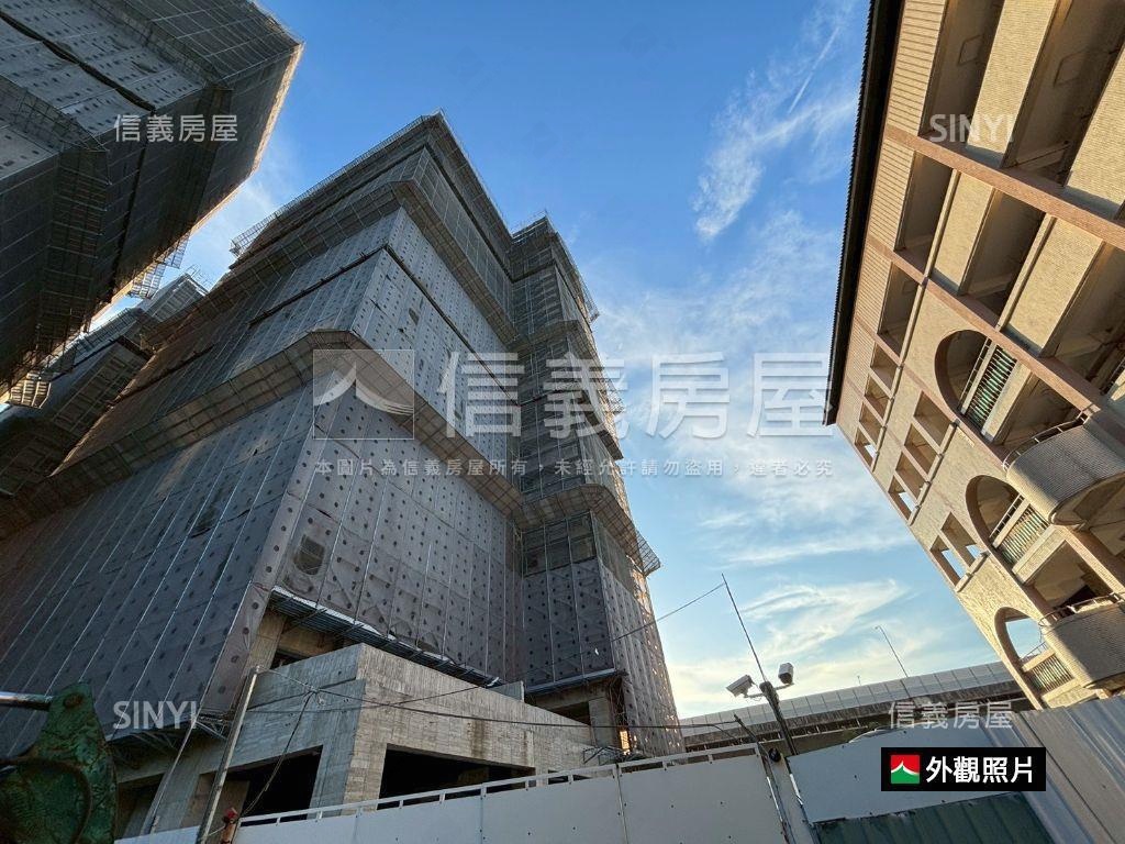 全坤峰碩次頂景觀二房車位房屋室內格局與周邊環境