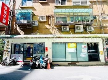 晴光·雙城街人潮店面