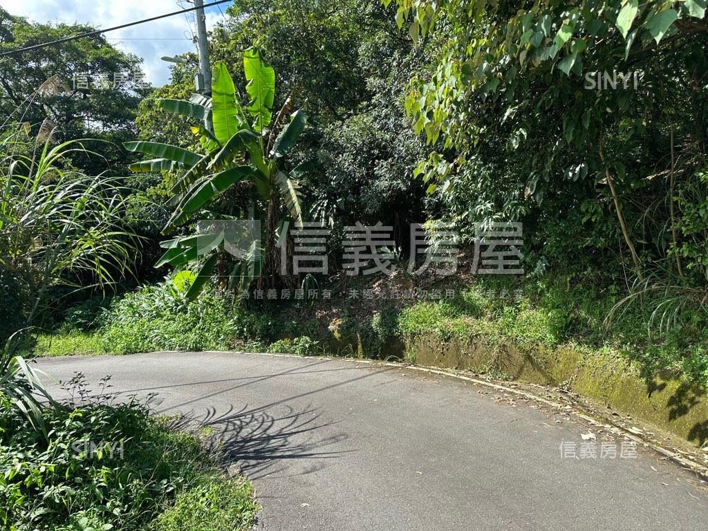 石碇快樂農地房屋室內格局與周邊環境