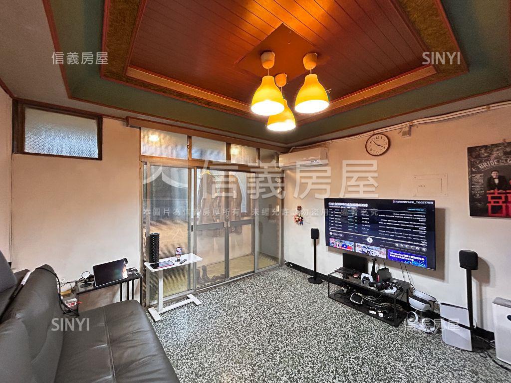 面公園稀有二樓房屋室內格局與周邊環境
