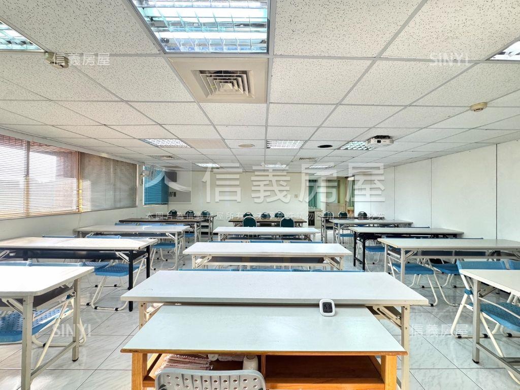北屯近捷運商辦可登補習班房屋室內格局與周邊環境