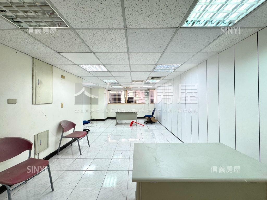 北屯近捷運商辦可登補習班房屋室內格局與周邊環境