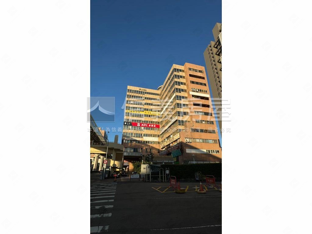 北屯近捷運商辦可登補習班房屋室內格局與周邊環境