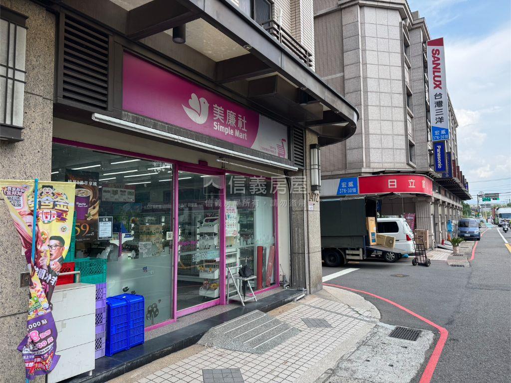 樂活市．頂樓採光兩房車位房屋室內格局與周邊環境