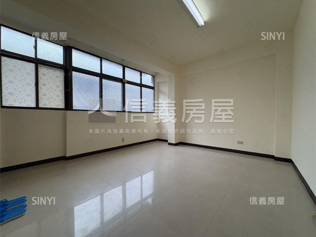 輕鬆成家·高ＣＰ美妝兩房房屋室內格局與周邊環境