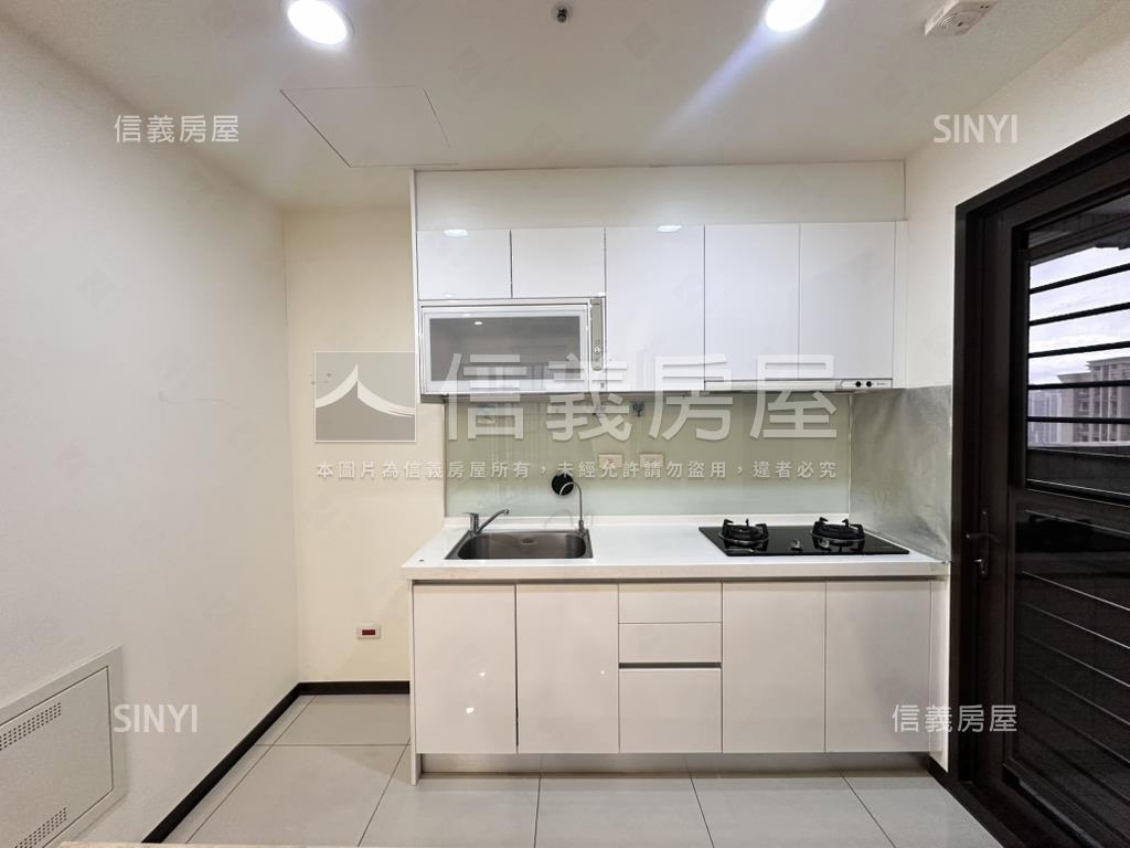 麗寶ＦＩＫＡ高樓三房車位房屋室內格局與周邊環境