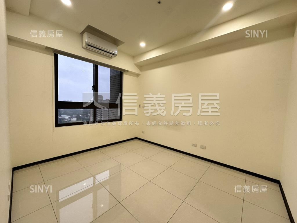 麗寶ＦＩＫＡ高樓三房車位房屋室內格局與周邊環境