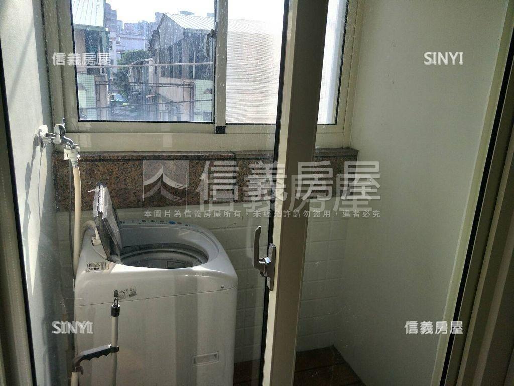 西屯路逢甲黃金樓店附平車房屋室內格局與周邊環境