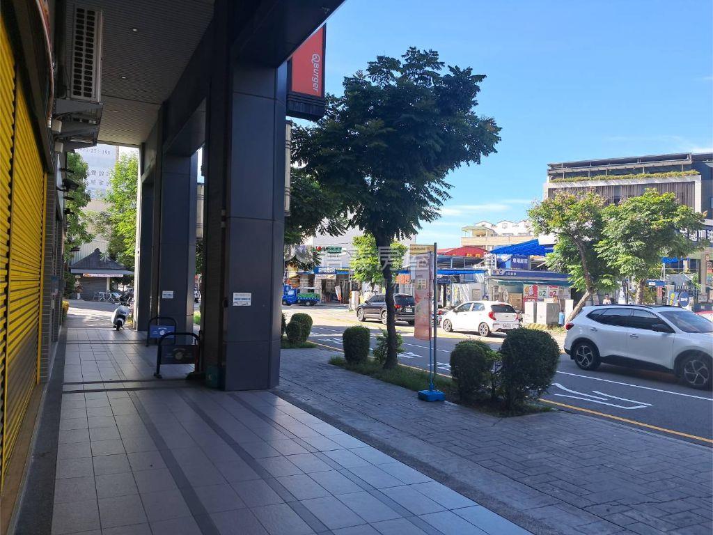 樂業京站樓店房屋室內格局與周邊環境