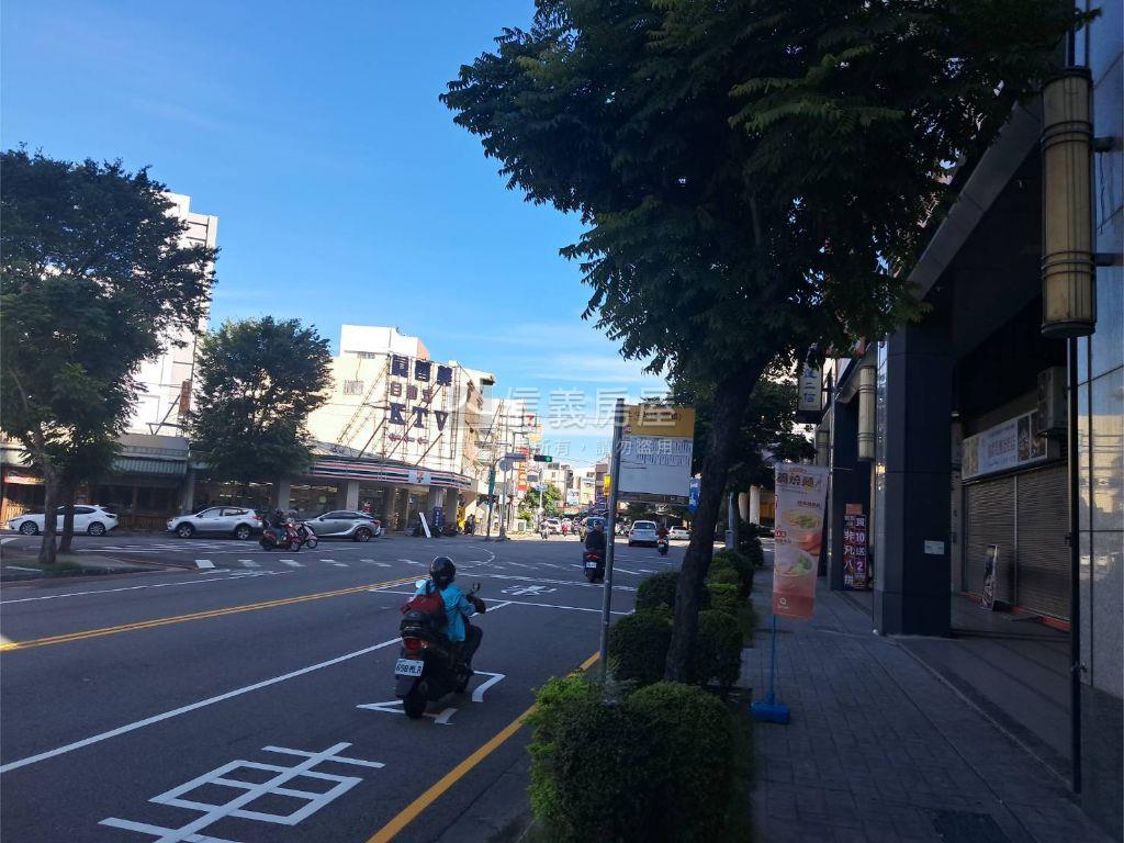 樂業京站樓店房屋室內格局與周邊環境