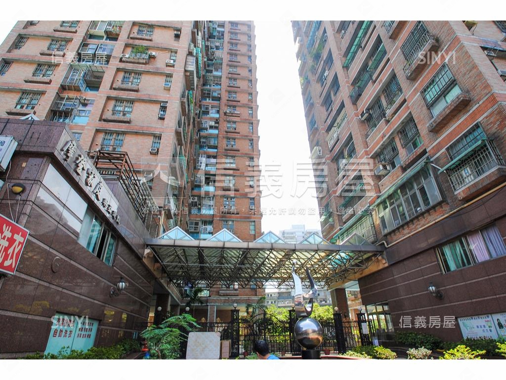 摩登家庭景觀美屋房屋室內格局與周邊環境