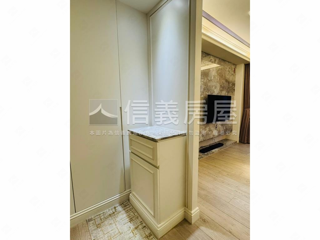 紐約時尚樹景美屋房屋室內格局與周邊環境