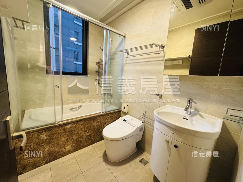 紐約時尚樹景美屋房屋室內格局與周邊環境