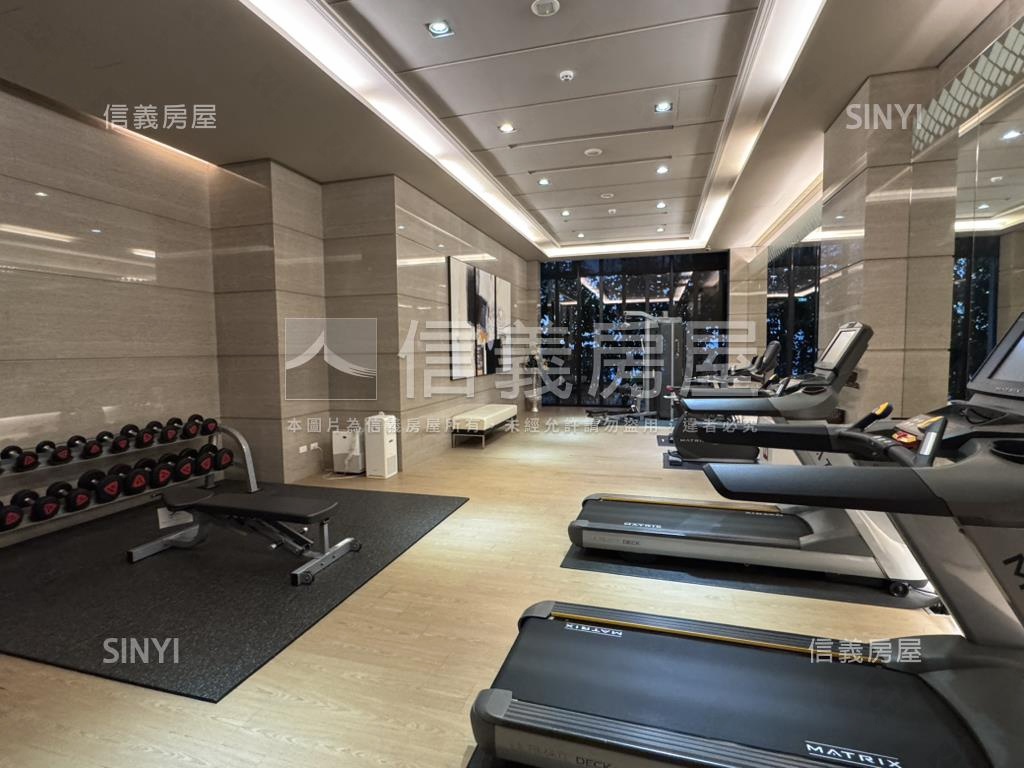 紐約時尚樹景美屋房屋室內格局與周邊環境