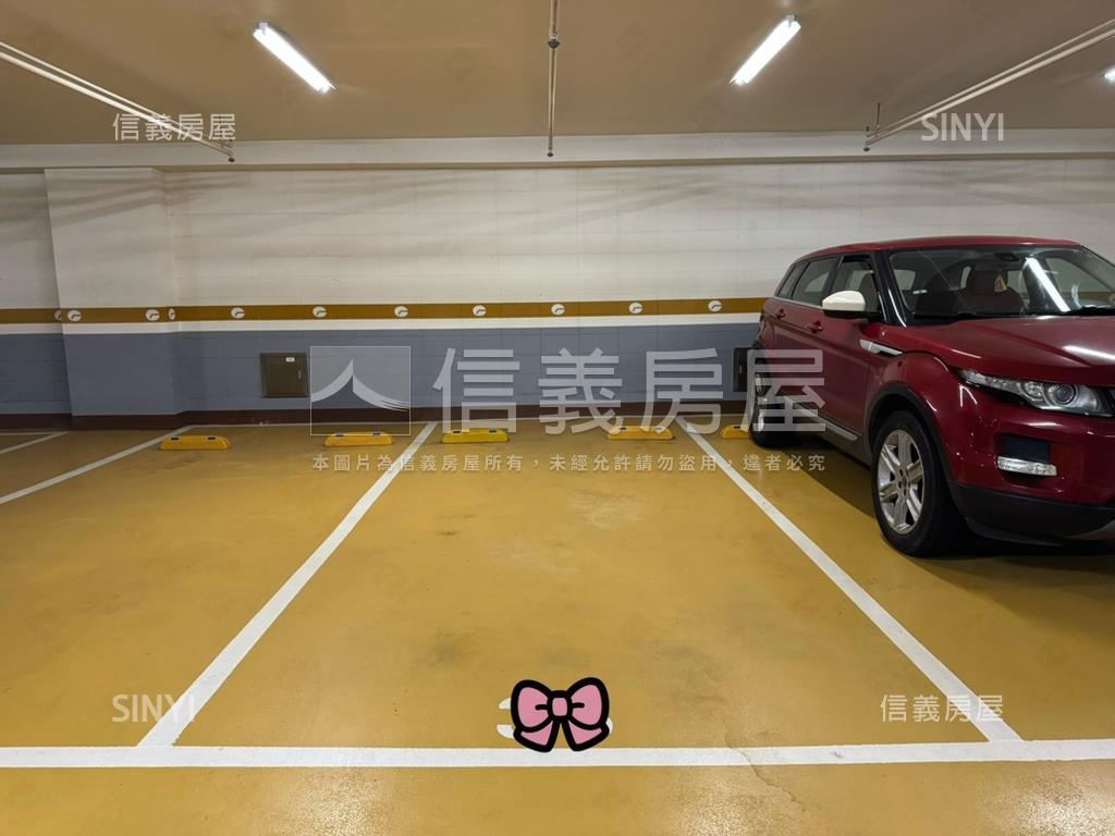 紐約時尚樹景美屋房屋室內格局與周邊環境