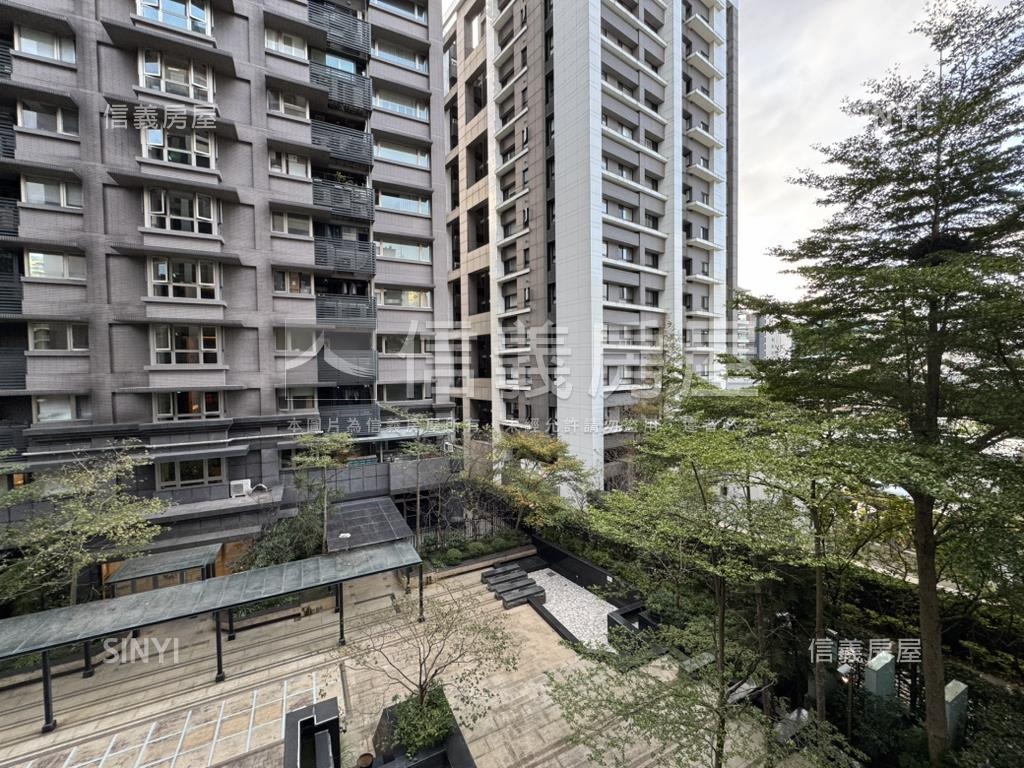 紐約時尚樹景美屋房屋室內格局與周邊環境