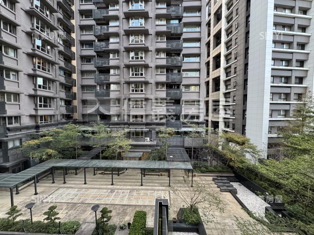 紐約時尚樹景美屋房屋室內格局與周邊環境