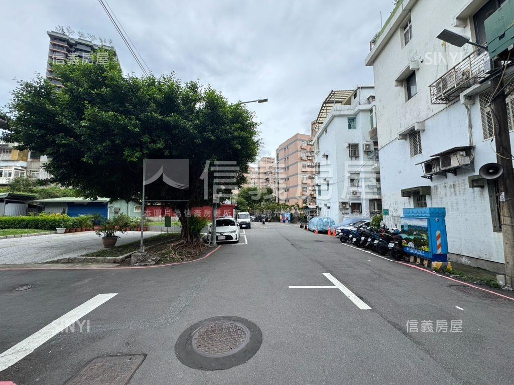 劍潭捷運方正３樓珠寶盒房屋室內格局與周邊環境