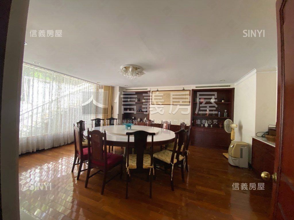 經典威靈頓山莊房屋室內格局與周邊環境