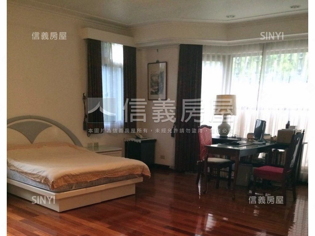 經典威靈頓山莊房屋室內格局與周邊環境
