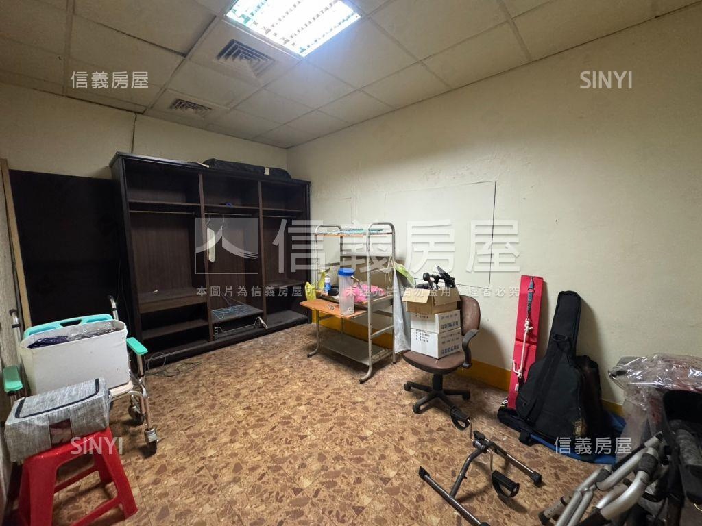 新樹正馬路金透天店面房屋室內格局與周邊環境
