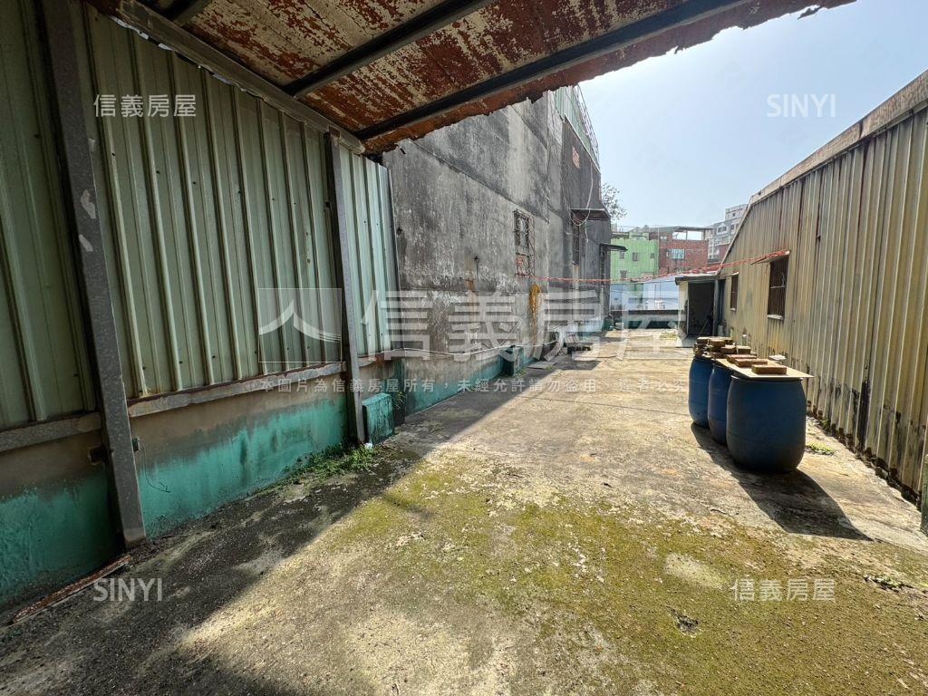 新樹正馬路金透天店面房屋室內格局與周邊環境