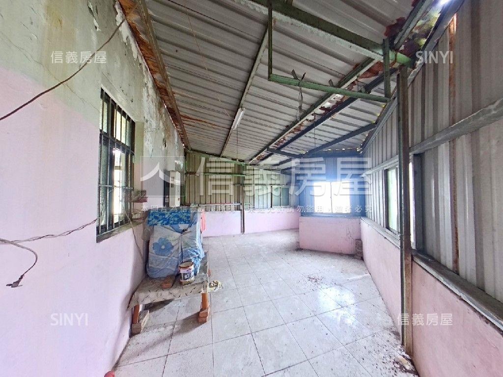 新樹正馬路金透天店面房屋室內格局與周邊環境