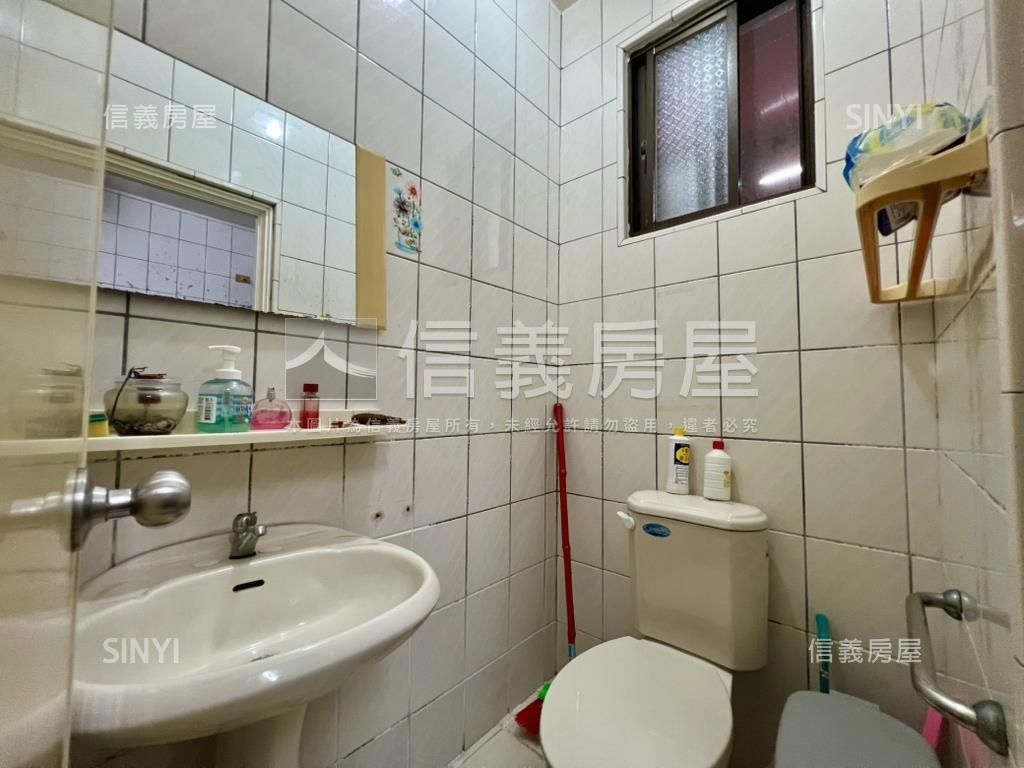 近全聯牛稠埔好停車透天房屋室內格局與周邊環境