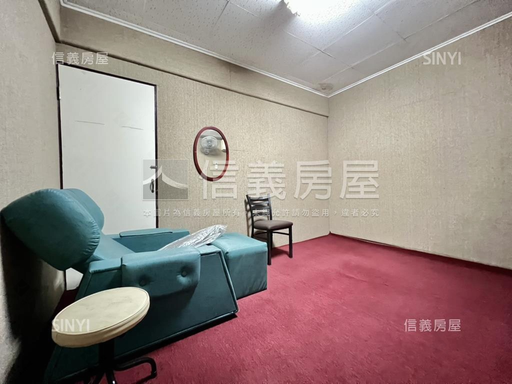 近全聯牛稠埔好停車透天房屋室內格局與周邊環境