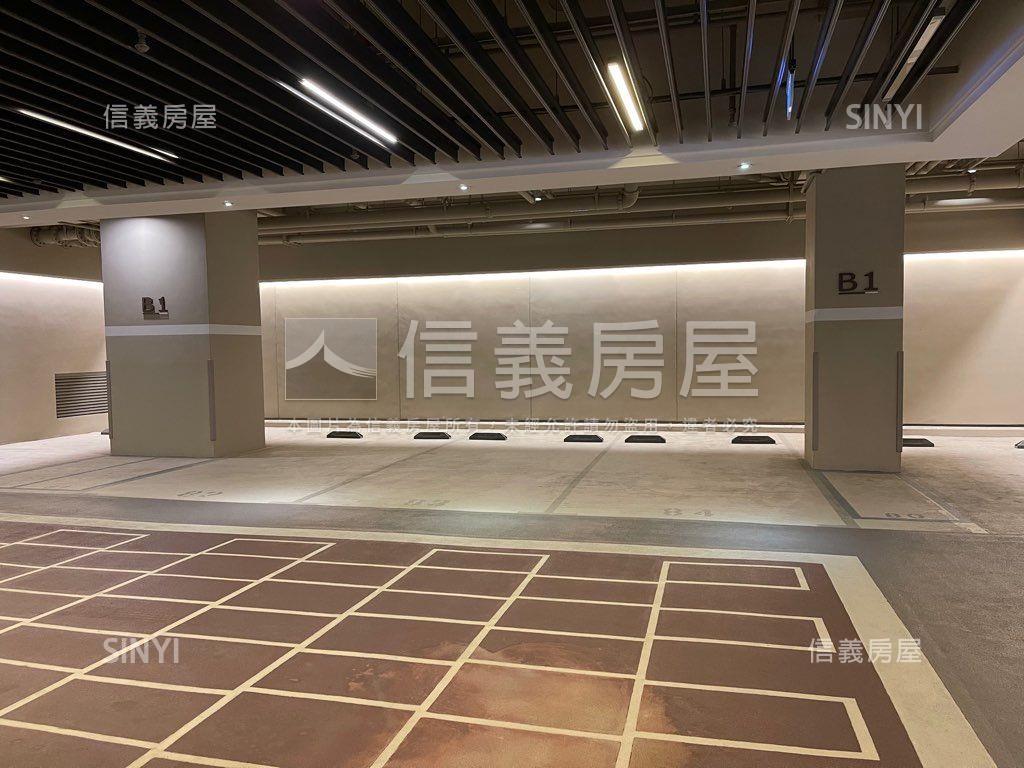 仁愛築綠頂峰美景房屋室內格局與周邊環境