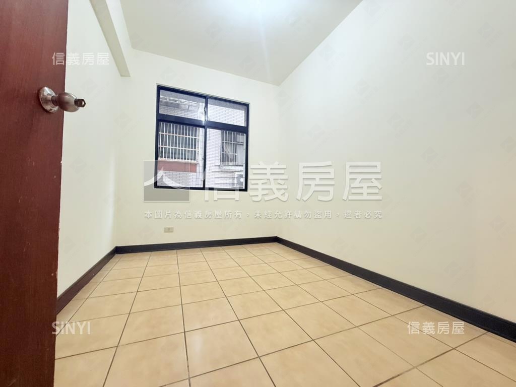 奇岩稀有公寓２樓釋出房屋室內格局與周邊環境