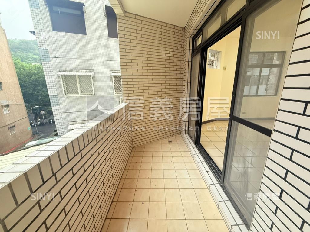 奇岩稀有公寓２樓釋出房屋室內格局與周邊環境