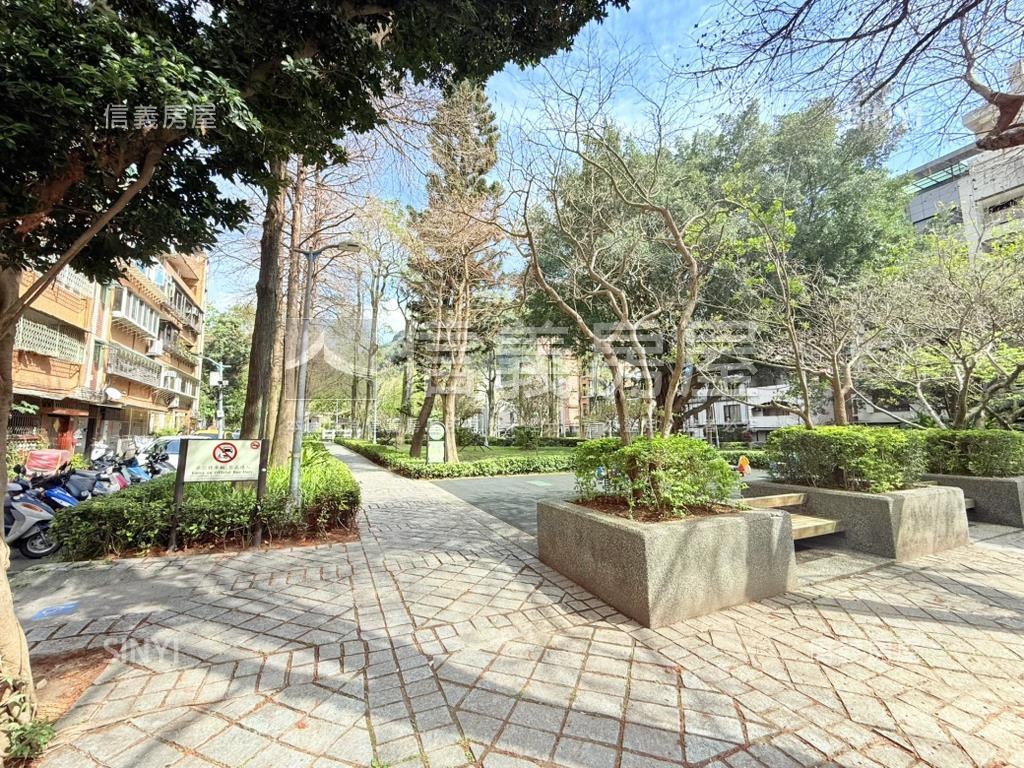 奇岩稀有公寓２樓釋出房屋室內格局與周邊環境
