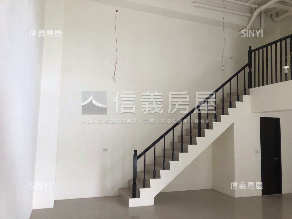 翠峰藝文街面寬吸睛店面房屋室內格局與周邊環境