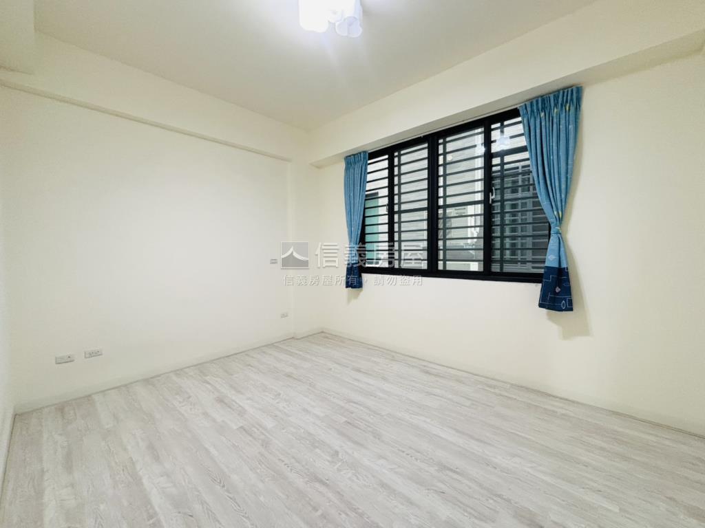 善化｜輕屋齡質感車墅房屋室內格局與周邊環境