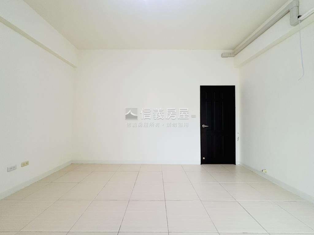 善化｜輕屋齡質感車墅房屋室內格局與周邊環境