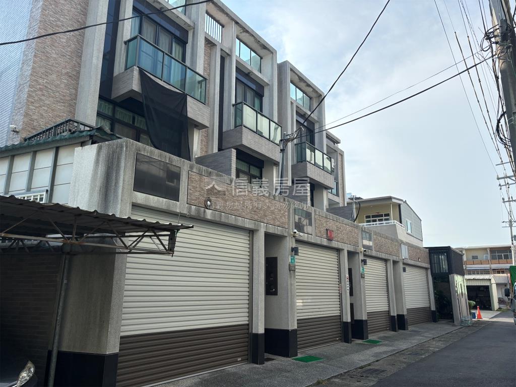 善化｜輕屋齡質感車墅房屋室內格局與周邊環境