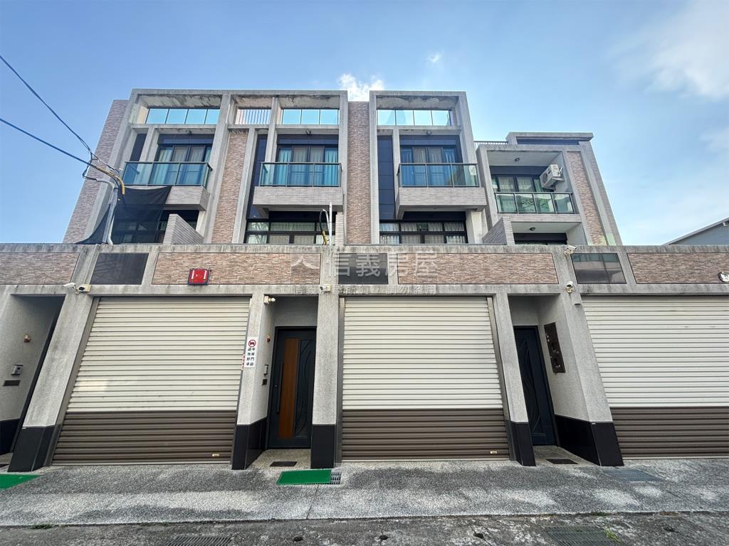 善化｜輕屋齡質感車墅房屋室內格局與周邊環境