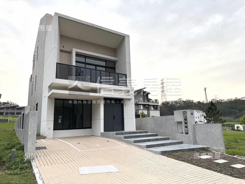 近園區萊茵山莊全新別墅房屋室內格局與周邊環境