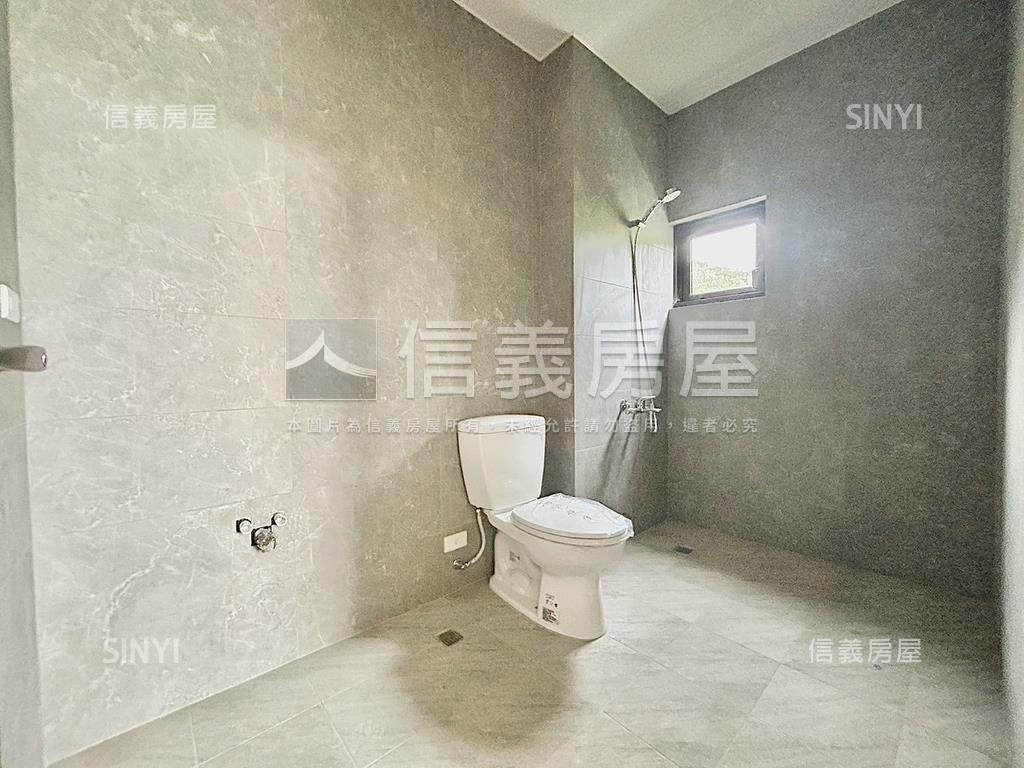 近園區萊茵山莊全新別墅房屋室內格局與周邊環境