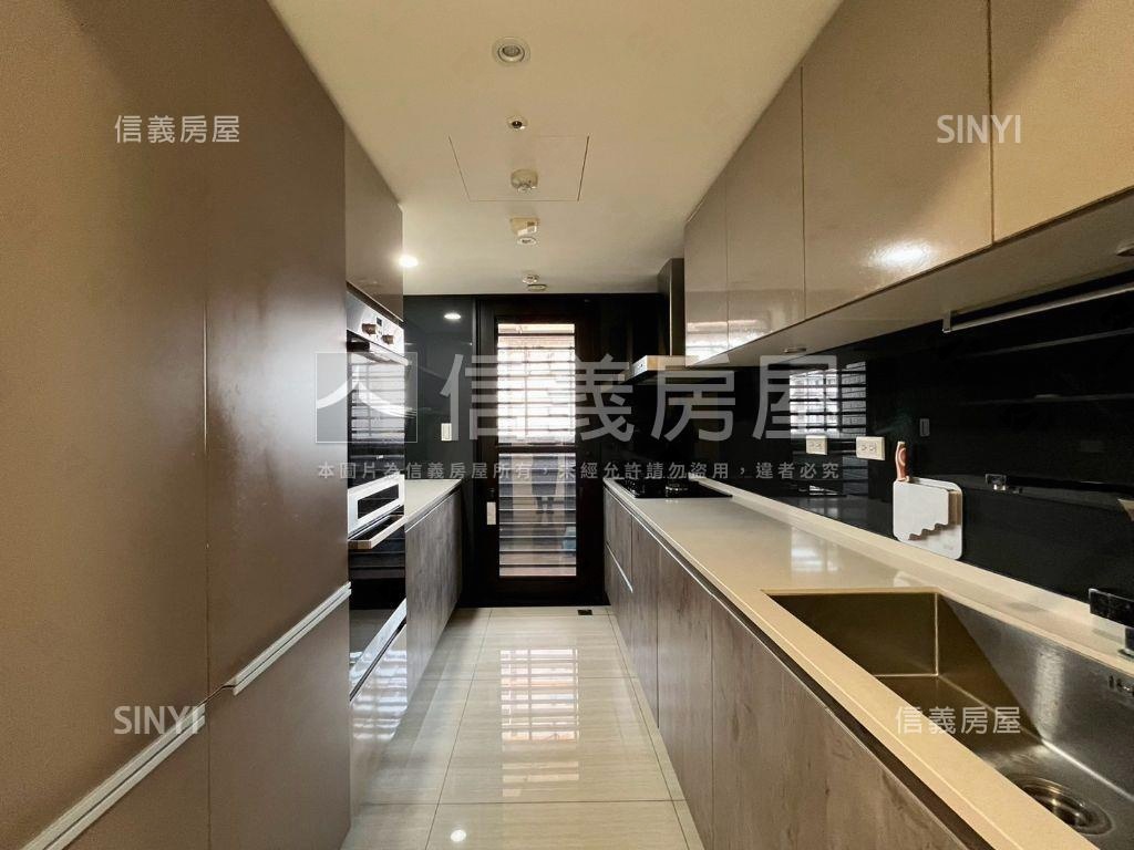 近科博館＊裝潢三房平車房屋室內格局與周邊環境