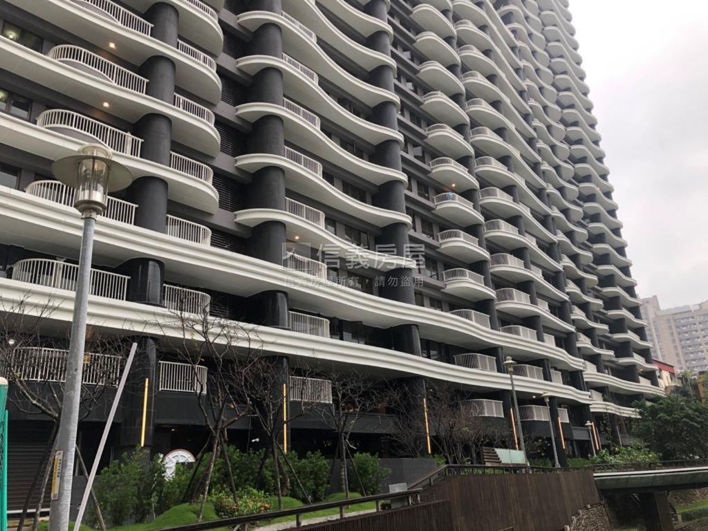 碧波白稀有高樓景觀美宅房屋室內格局與周邊環境