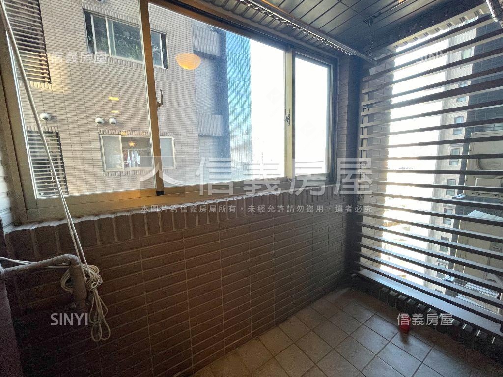 南方之星☆亮麗邊間２房房屋室內格局與周邊環境