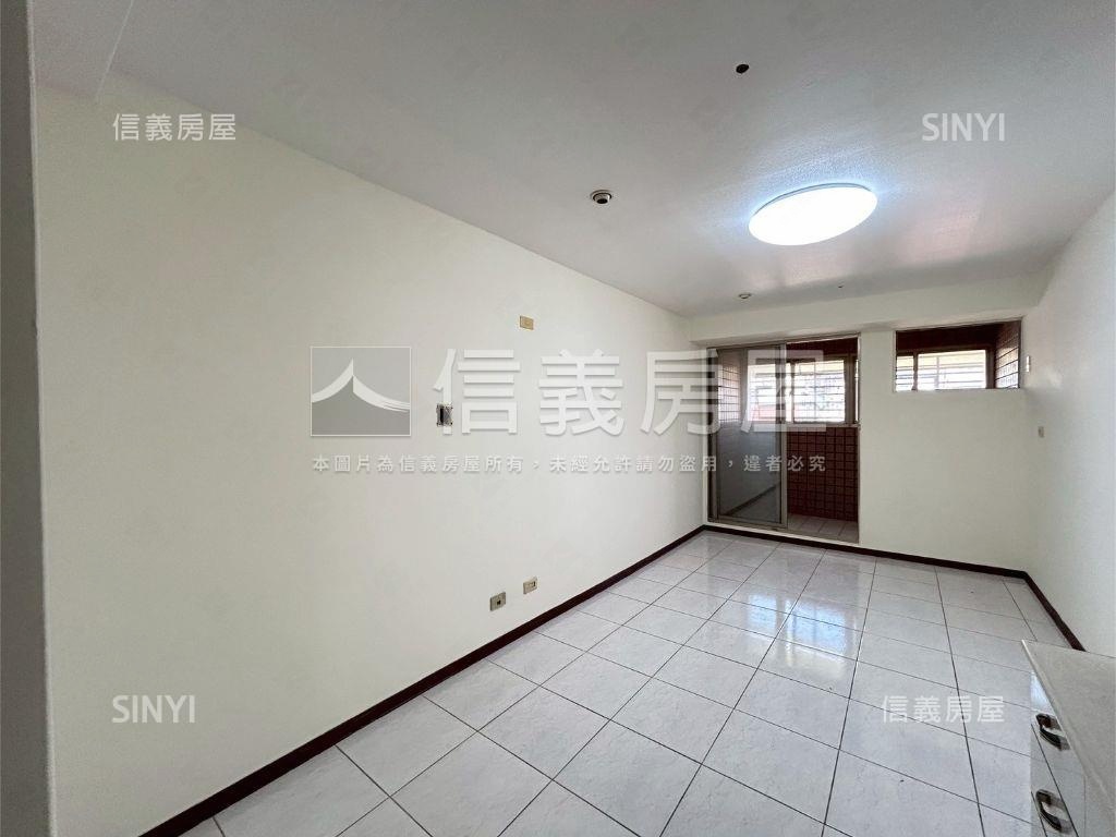 專任西區城市經典陽台套房房屋室內格局與周邊環境